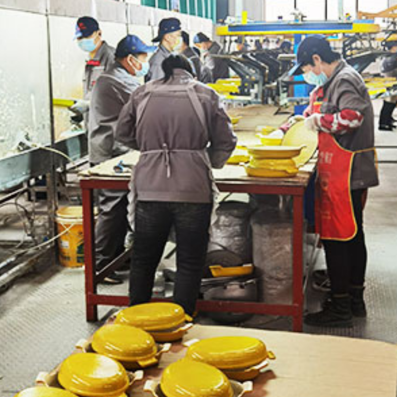 enamel cast iron cookware in production