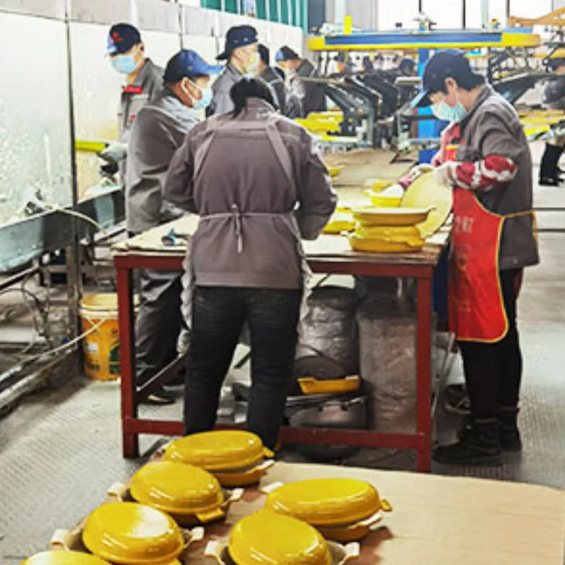enamel cast iron cookware in production